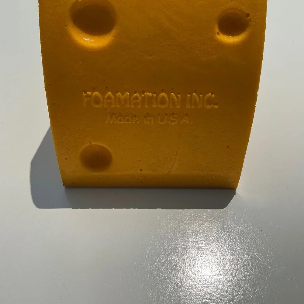 Cheesehead Cozy Foam Drink Insulator Wedge Green Bay Foamation Inc Made in USA